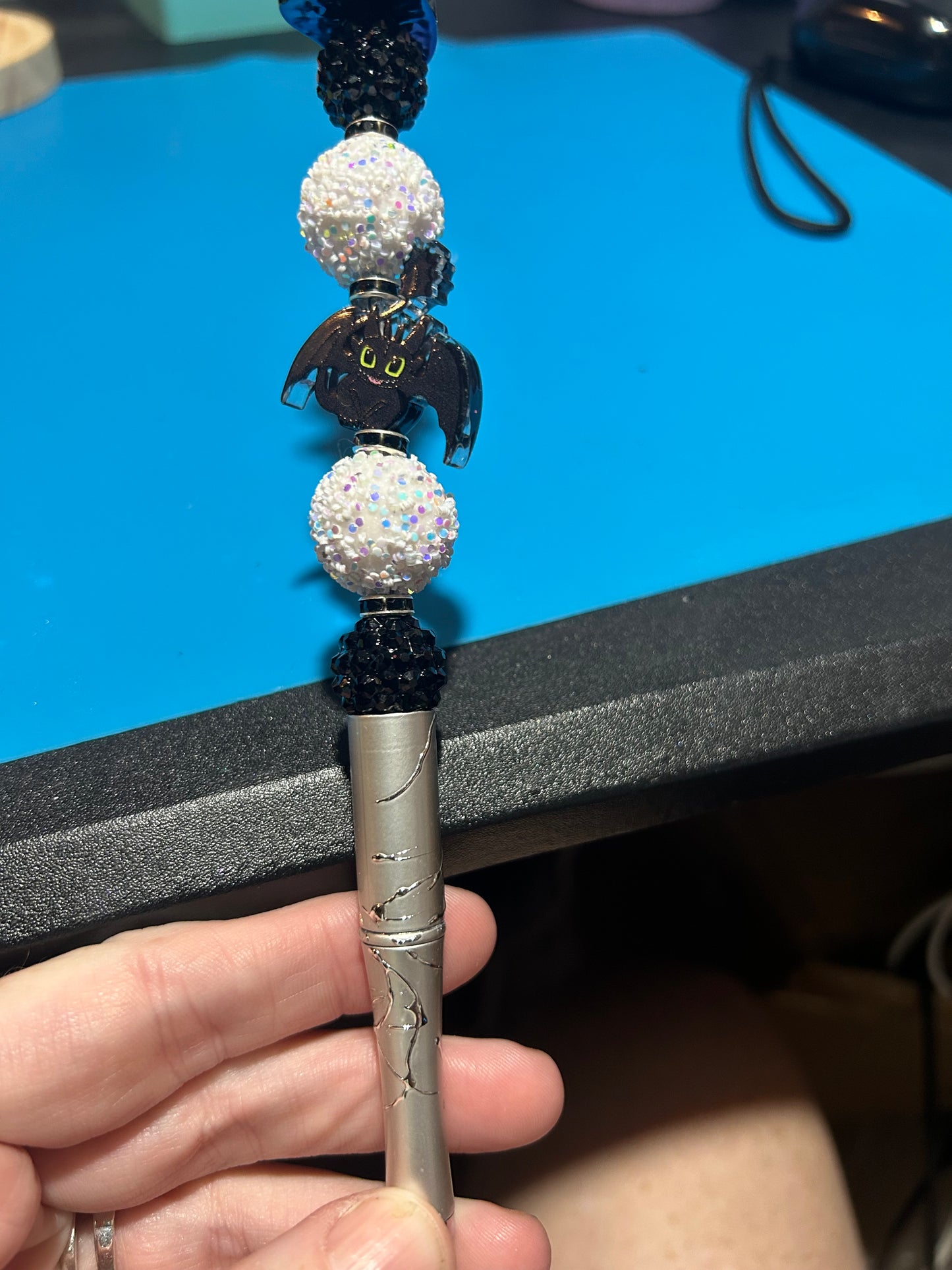 π€ Night Fury Inspired Beaded Pen β¨